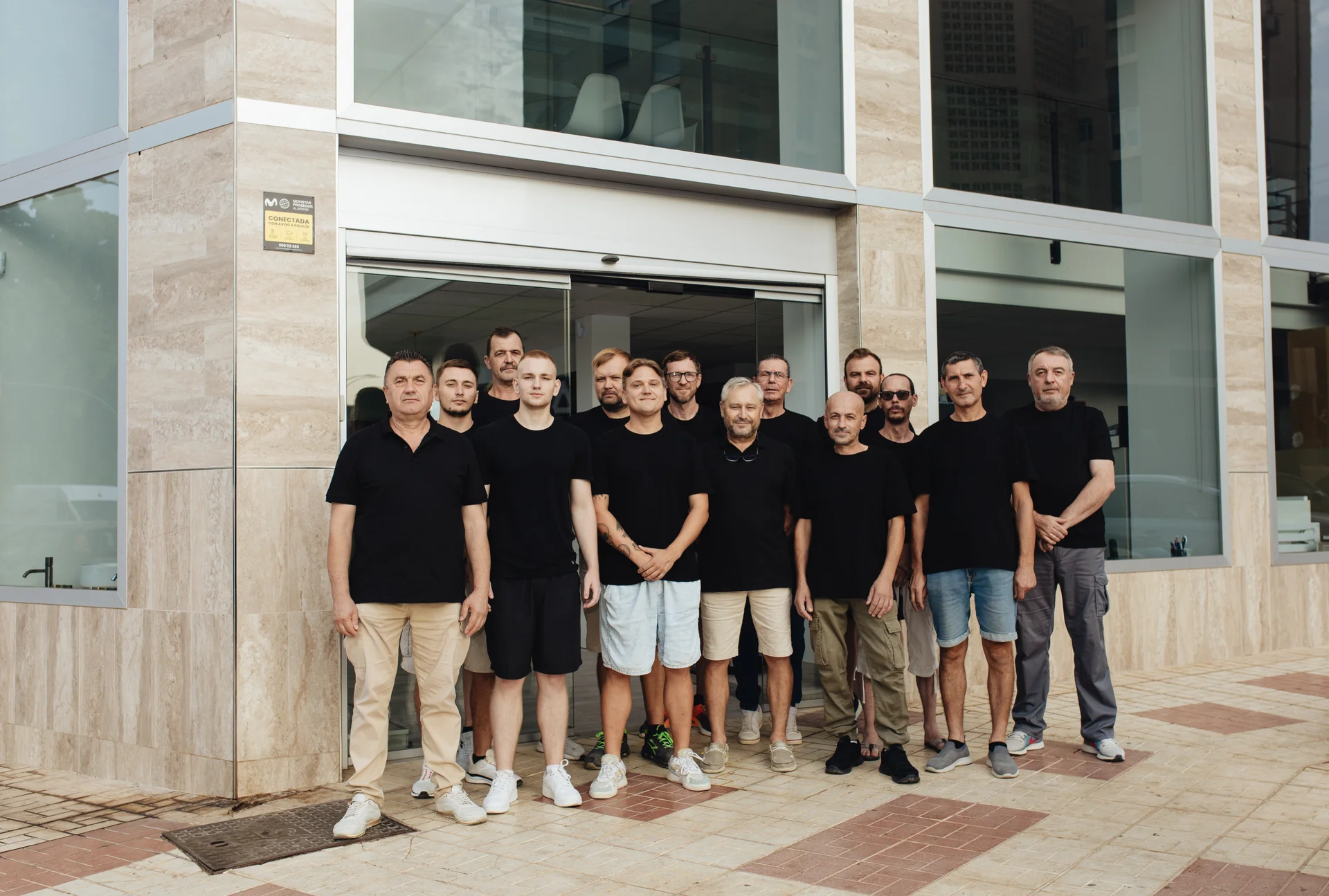 Equipo de Nova Remont en la obra